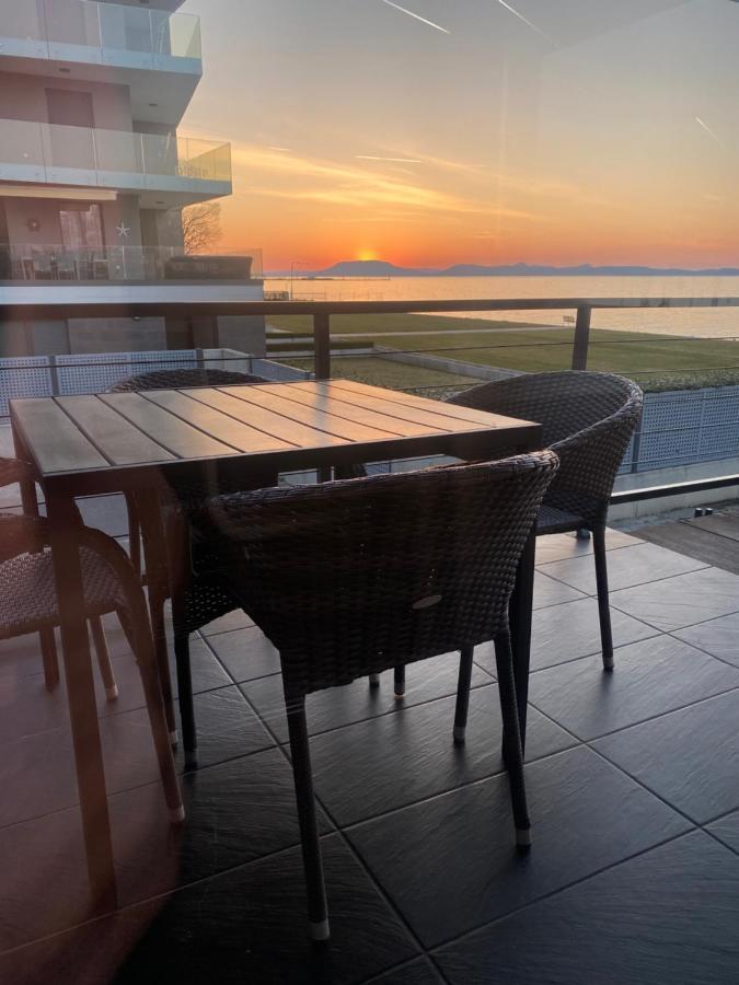 Hullám Apartman Balatonlelle Exterior foto